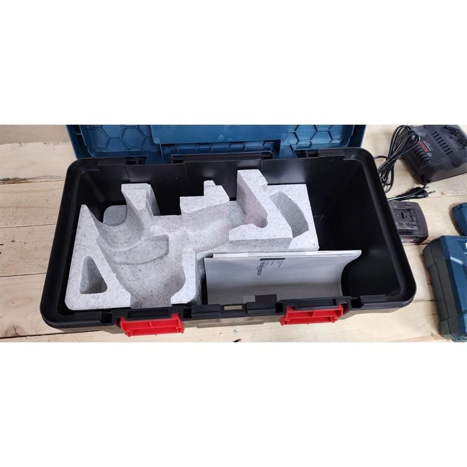 BOSCH GSB 183-Li Akülü Darbeli Matkap Takım Çantalı (0 601 9K9 1K3)