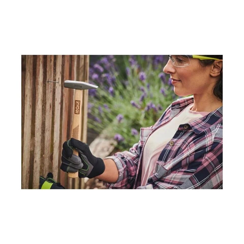 RYOBİ RHHWE200 Ahşap Saplı Çekiç 200 Gram (5132006039)