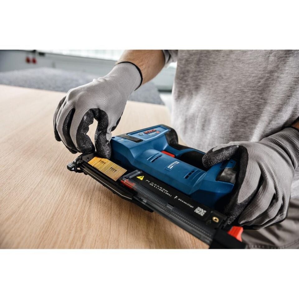 BOSCH GNH 18V-35 Akülü Çivi Çakma Tabancası (Akü Dahil Değildir.) (0 601 482 700)