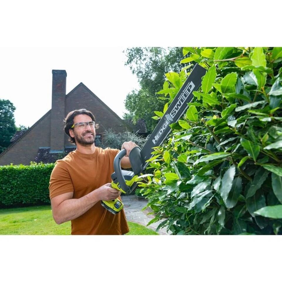 RYOBİ RY18HT45A-0 Akülü Çit Kesme Makinesi 45cm (Akü Dahil Değildir.) (5133005380)