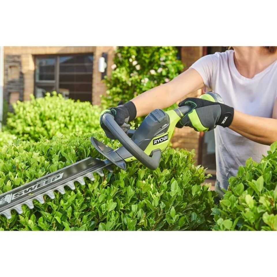 RYOBİ RY18HT45A-0 Akülü Çit Kesme Makinesi 45cm (Akü Dahil Değildir.) (5133005380)