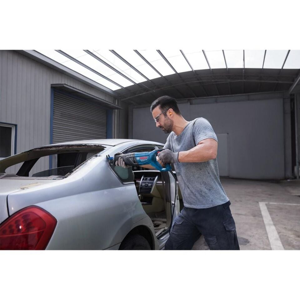 BOSCH GSA 12-30 Elektrikli Panter Tilki Kuyruğu Testere 1250W (0 601 6C7 000)