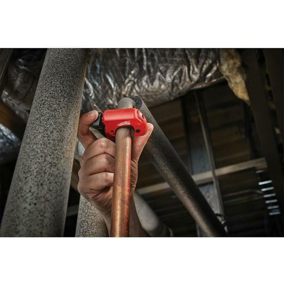 MİLWAUKEE Mini Bakır Boru Kesme 22mm (48229258)
