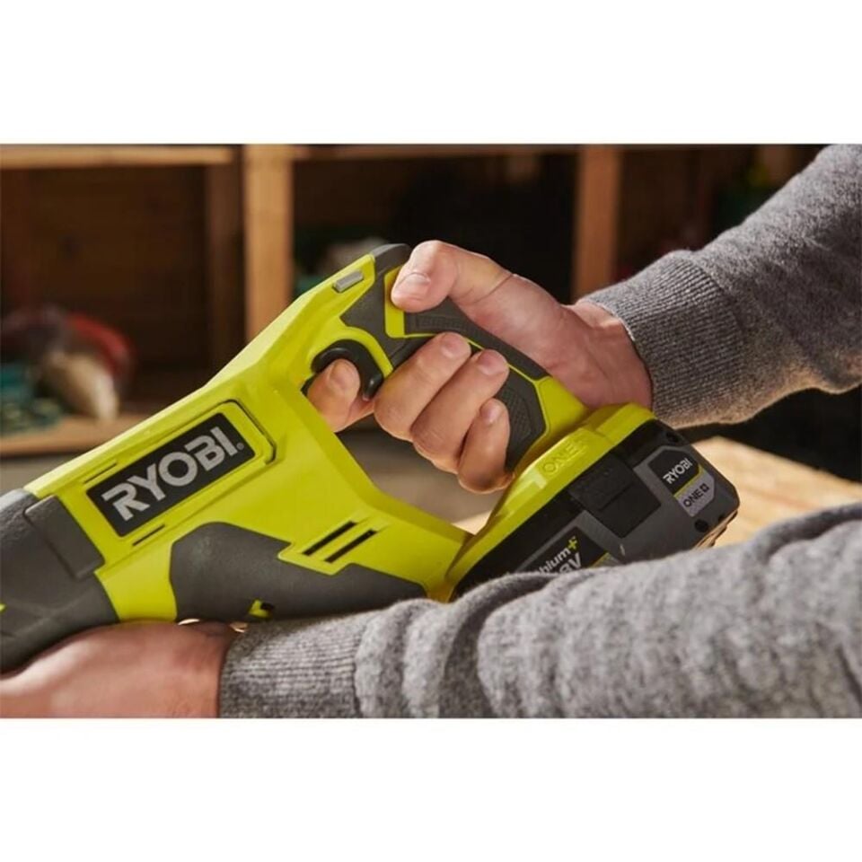 RYOBİ RRS18-0 18V Akülü Kömürsüz Kılıç Testere (Akü Dahil Değildir.) (5133005404)