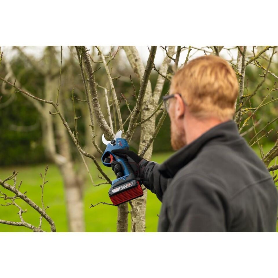 BOSCH GGP18V-32 Bahçe Makası (Akü Dahil Değildir.) (0 600 8D8 200)