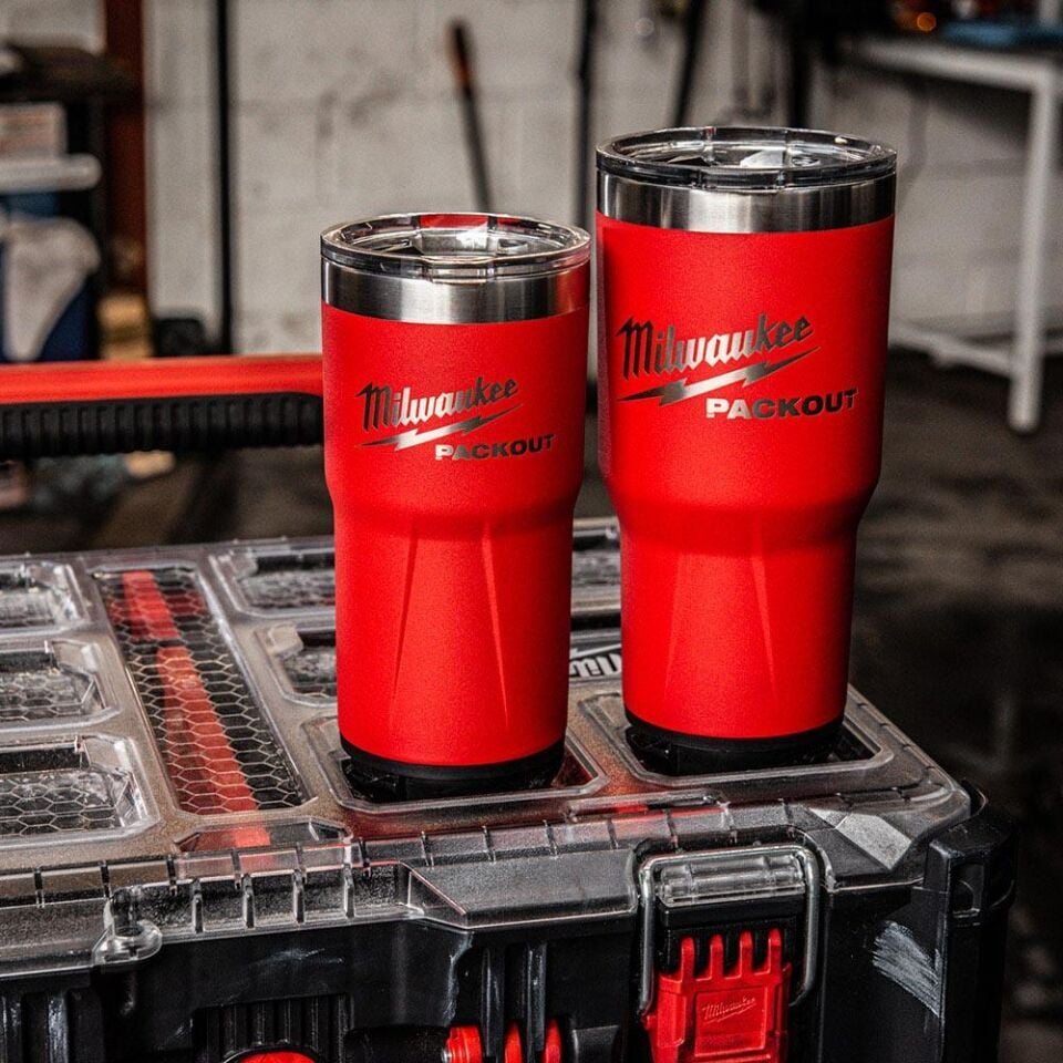 MİLWAUKEE Packout™ Termos Bardak 887 Ml Kırmızı  (4932479075)