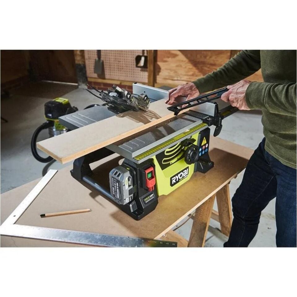 RYOBİ RTBS18X-0 Akülü Tezgah Testere 210Mm (5133005735)
